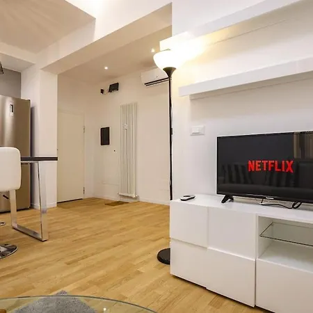 Farini Apartment *
